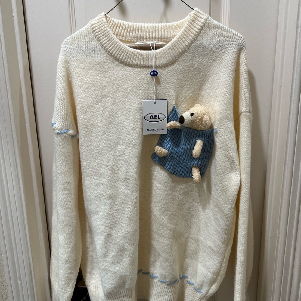 Aelfric Eden Cream and Blue Crewneck Sweater